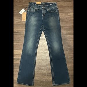 NWT Silver Jeans - Suki Fit